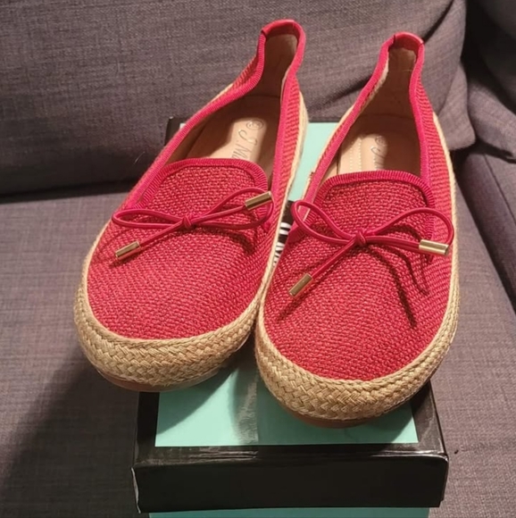 Red Espadrille Flats with Bow - Picture 1 of 1